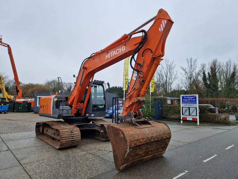 Hitachi ZX160LC-3 rijwerk 85% - Lánctalpas kotró: 2 kép. Hitachi ZX160LC-3 rijwerk 85% - Lánctalpas kotró: 2 kép.
