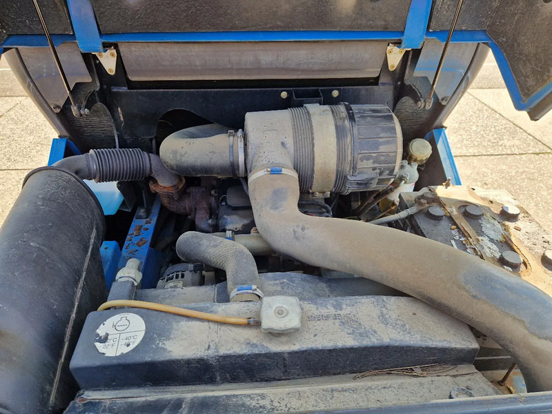 Manitou MC50 ruwterreinheftruck met sideshift - Terepjáró képességű targoncá: 5 kép. Manitou MC50 ruwterreinheftruck met sideshift - Terepjáró képességű targoncá: 5 kép.