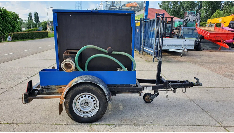 Onbekend vuilwaterpomp met Petter motor - Vízszivattyú: 2 kép. Onbekend vuilwaterpomp met Petter motor - Vízszivattyú: 2 kép.