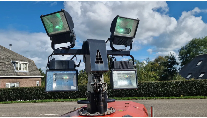 Tower Light VB9 mobiele lichtmast 9m. hoog - Világító állvány: 5 kép. Tower Light VB9 mobiele lichtmast 9m. hoog - Világító állvány: 5 kép.
