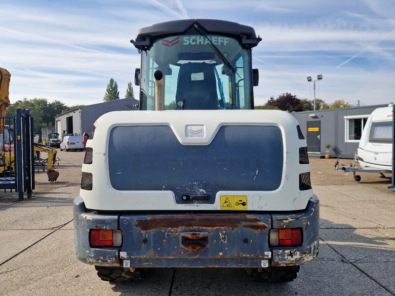 Yanmar / Terex TL80 in nette staat 2017 - Gumikerekes homlokrakodó: 5 kép. Yanmar / Terex TL80 in nette staat 2017 - Gumikerekes homlokrakodó: 5 kép.
