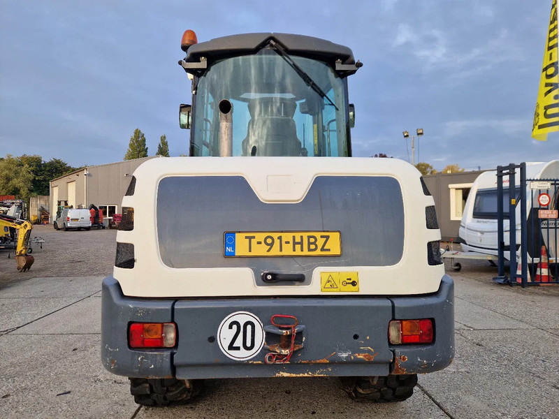 Yanmar / Terex TL80 met NL kenteken very low hours! - Gumikerekes homlokrakodó: 3 kép. Yanmar / Terex TL80 met NL kenteken very low hours! - Gumikerekes homlokrakodó: 3 kép.