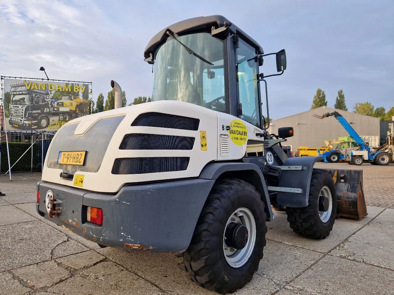Yanmar / Terex TL80 met NL kenteken very low hours! - Gumikerekes homlokrakodó: 4 kép. Yanmar / Terex TL80 met NL kenteken very low hours! - Gumikerekes homlokrakodó: 4 kép.
