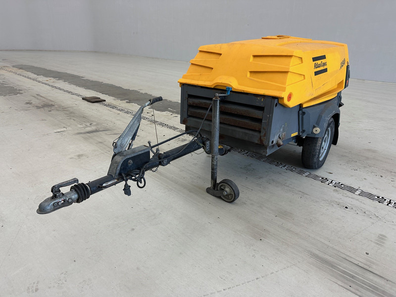Atlas-Copco XAS 97PE - Légkompresszor: 3 kép. Atlas-Copco XAS 97PE - Légkompresszor: 3 kép.