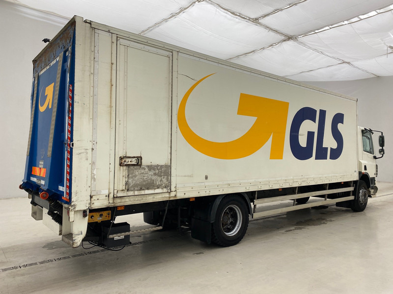 DAF CF65.250 - Dobozos felépítményű teherautó: 3 kép. DAF CF65.250 - Dobozos felépítményű teherautó: 3 kép.