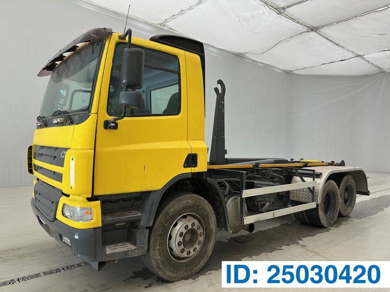 DAF CF75.360 - 6x2 - Horgos rakodó teherautó: 1 kép. DAF CF75.360 - 6x2 - Horgos rakodó teherautó: 1 kép.