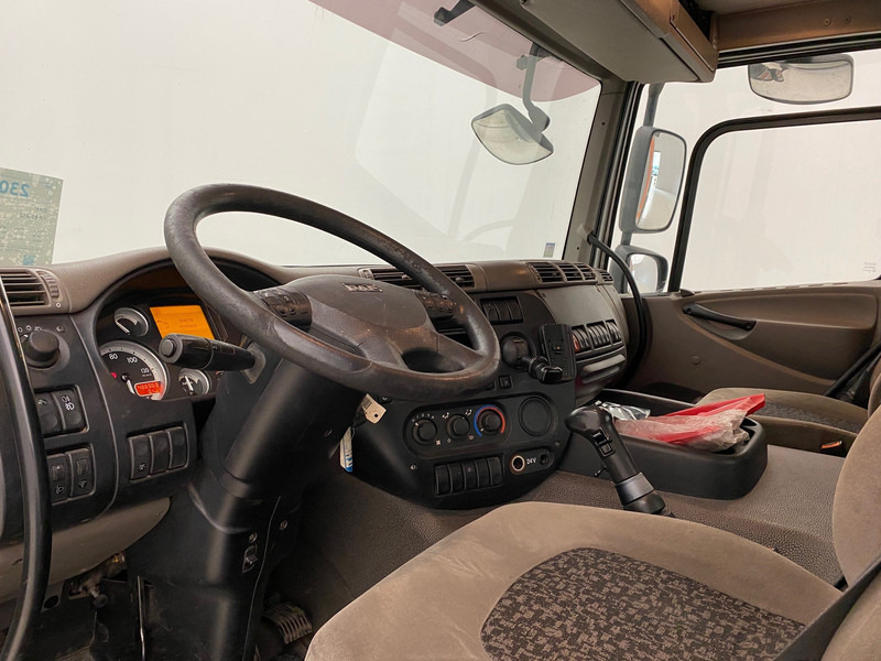 Platós teherautó, Darus autó DAF CF85.410: 7 kép.