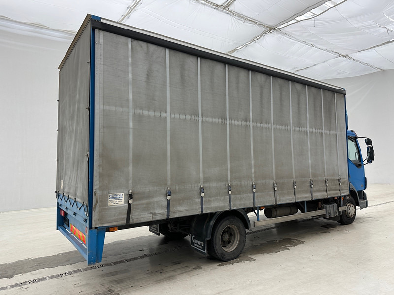 DAF LF45.150 - Ponyvás teherautó: 4 kép. DAF LF45.150 - Ponyvás teherautó: 4 kép.