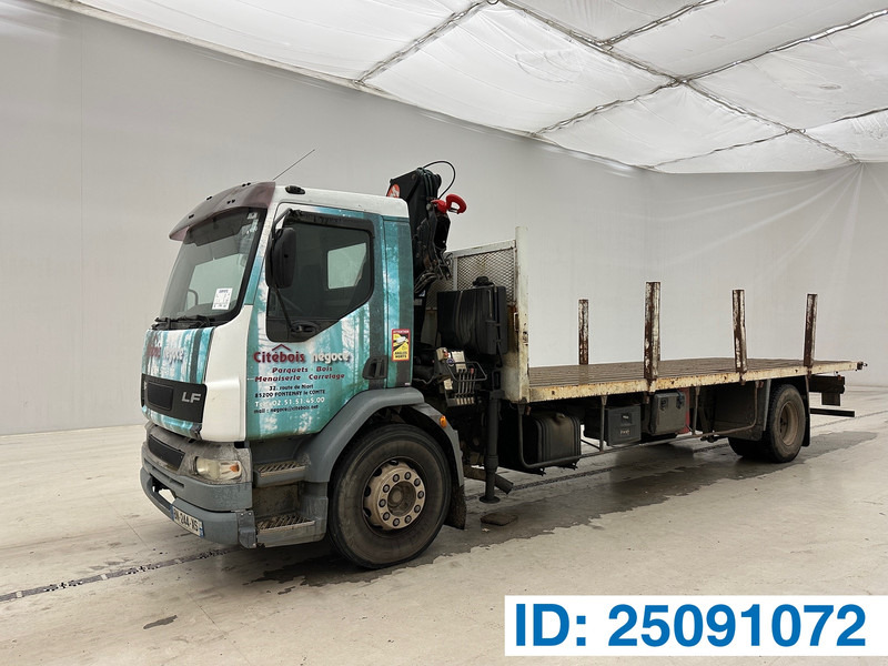 DAF LF55.210 - Platós teherautó, Darus autó: 1 kép. DAF LF55.210 - Platós teherautó, Darus autó: 1 kép.