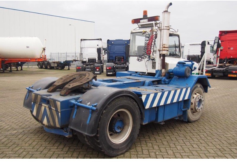 DAF RORO Terminal tractor TT13050H - Terminál targoncá: 5 kép. DAF RORO Terminal tractor TT13050H - Terminál targoncá: 5 kép.