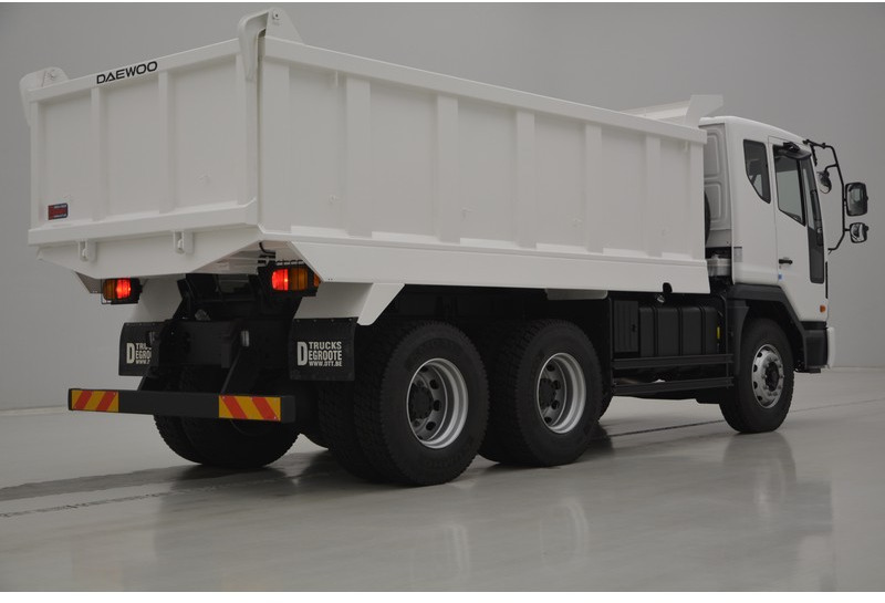 Daewoo Novus SE 340 K4DEF - 6x4 - UNUSED - Billenőplatós teherautó: 3 kép. Daewoo Novus SE 340 K4DEF - 6x4 - UNUSED - Billenőplatós teherautó: 3 kép.