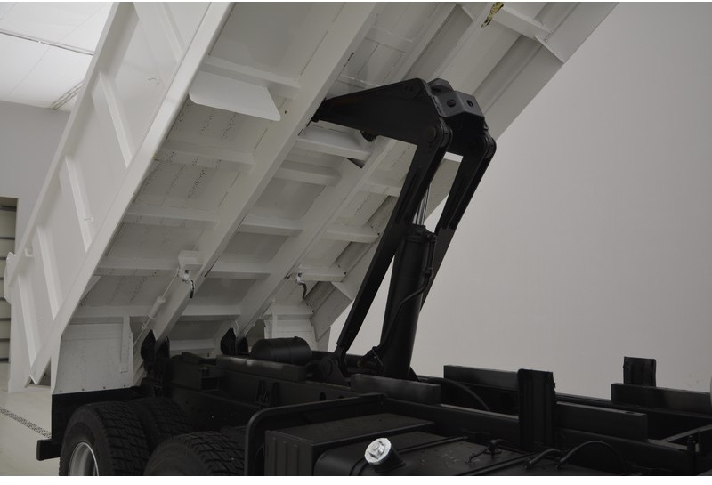 Daewoo Novus SE 340 K4DEF - 6x4 - UNUSED - Billenőplatós teherautó: 4 kép. Daewoo Novus SE 340 K4DEF - 6x4 - UNUSED - Billenőplatós teherautó: 4 kép.