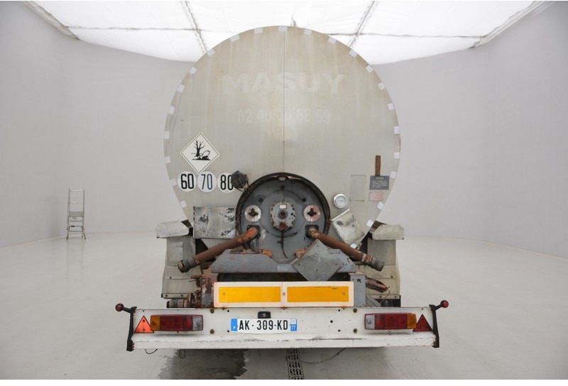 Fruehauf Bitumen tank trailer - Tartályos félpótkocsi: 4 kép. Fruehauf Bitumen tank trailer - Tartályos félpótkocsi: 4 kép.