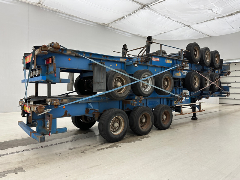 Fruehauf Stack 4 x Skelet 2 x 20-40 ft - Félpótkocsi cserefelépítményes: 4 kép. Fruehauf Stack 4 x Skelet 2 x 20-40 ft - Félpótkocsi cserefelépítményes: 4 kép.