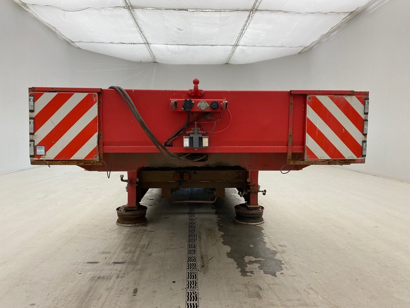 GHEYSEN & VERPOORT Low bed trailer - Félpótkocsi mélybölcsős: 2 kép. GHEYSEN & VERPOORT Low bed trailer - Félpótkocsi mélybölcsős: 2 kép.