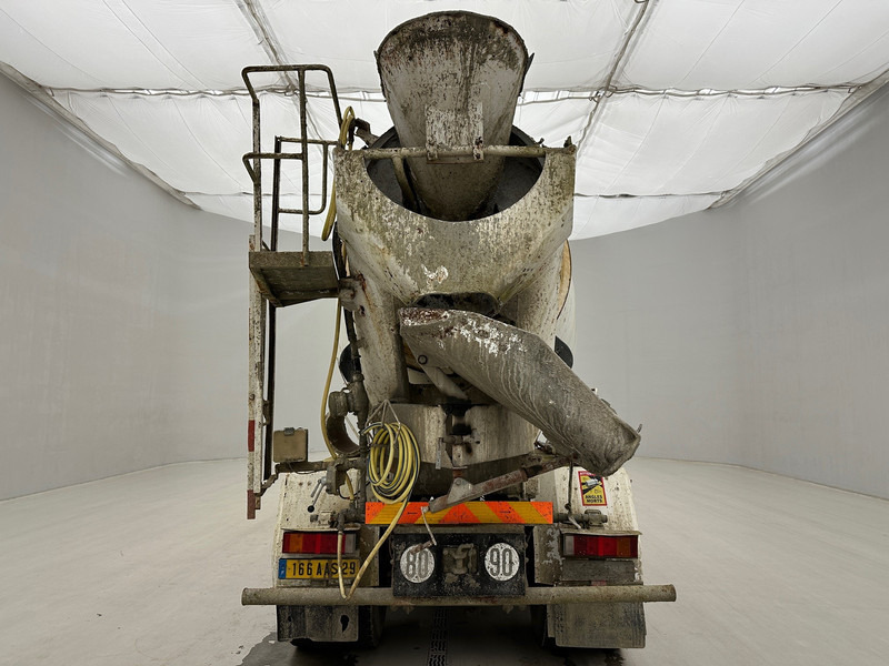MAN 33.364 - 6x4 - Betonmixer: 5 kép. MAN 33.364 - 6x4 - Betonmixer: 5 kép.