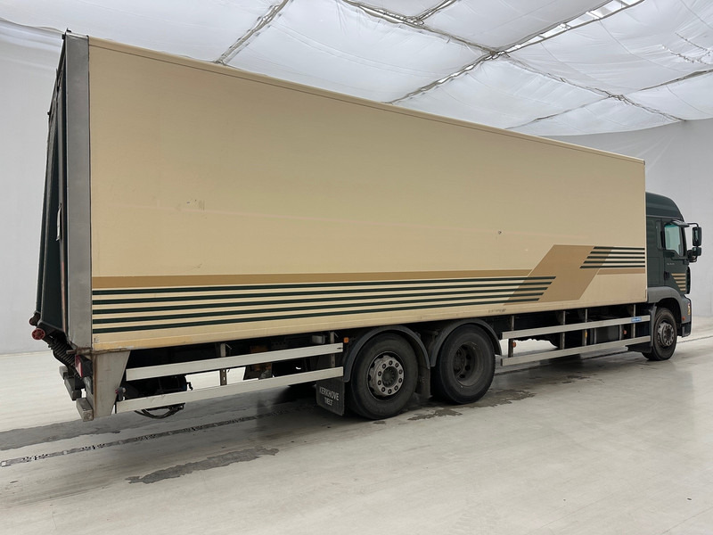 MAN TGA 26.313 - 6x2 - Dobozos felépítményű teherautó: 4 kép. MAN TGA 26.313 - 6x2 - Dobozos felépítményű teherautó: 4 kép.