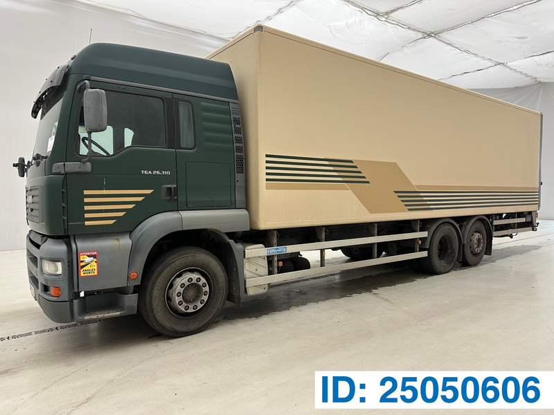 MAN TGA 26.313 - 6x2 - Dobozos felépítményű teherautó: 1 kép. MAN TGA 26.313 - 6x2 - Dobozos felépítményű teherautó: 1 kép.