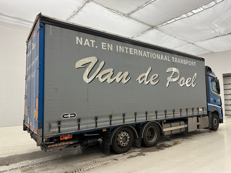 Mercedes-Benz Actros 2642 - 6x2* - Ponyvás teherautó: 4 kép. Mercedes-Benz Actros 2642 - 6x2* - Ponyvás teherautó: 4 kép.