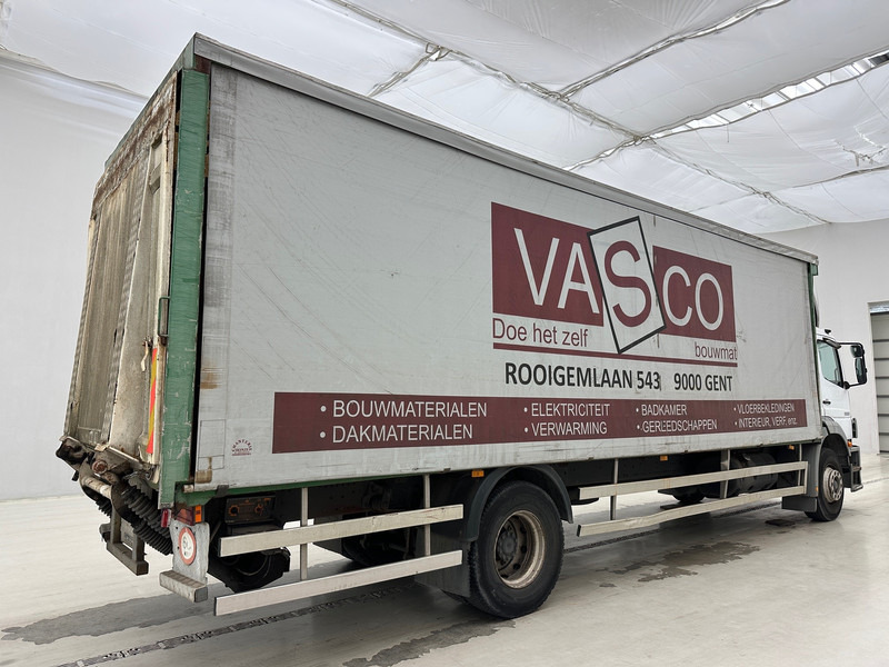 Ponyvás teherautó Mercedes-Benz Atego 1823*: 6 kép.