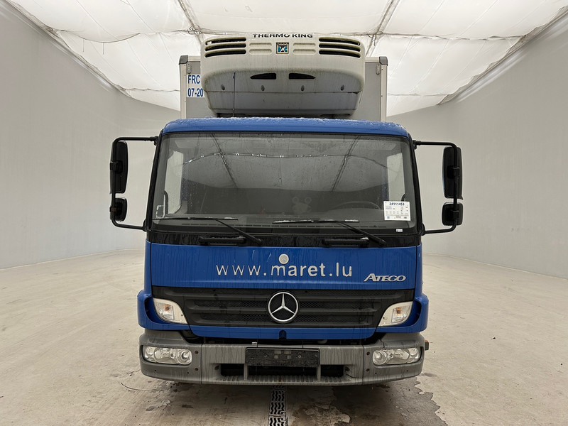 Mercedes-Benz Atego 818 - Hűtős teherautó: 2 kép. Mercedes-Benz Atego 818 - Hűtős teherautó: 2 kép.