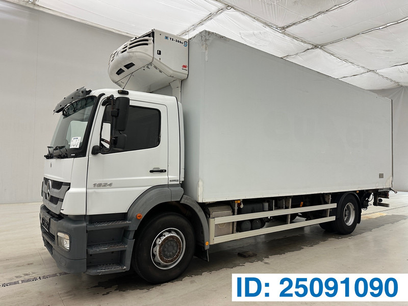 Mercedes-Benz Axor 1824 - Hűtős teherautó: 1 kép. Mercedes-Benz Axor 1824 - Hűtős teherautó: 1 kép.