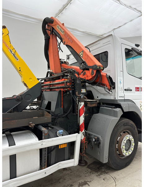 Mercedes-Benz Axor 1824 - Horgos rakodó teherautó, Darus autó: 5 kép. Mercedes-Benz Axor 1824 - Horgos rakodó teherautó, Darus autó: 5 kép.