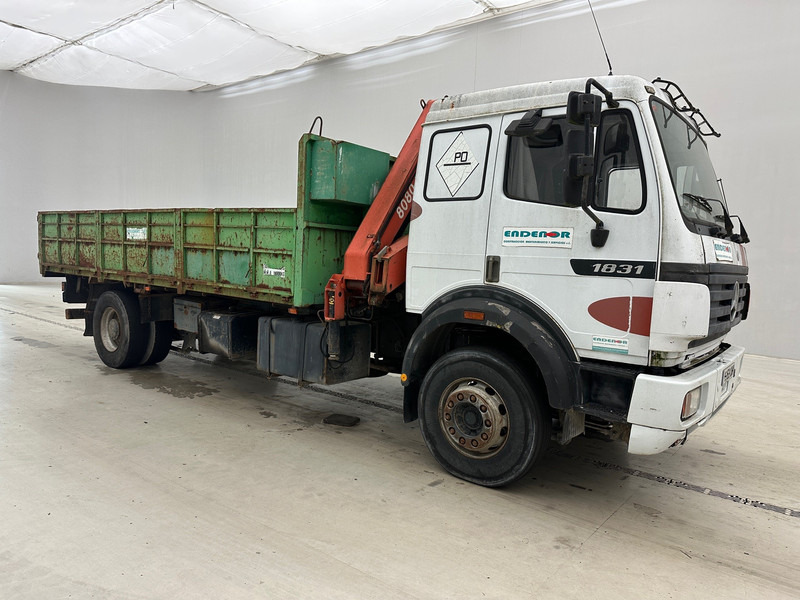 Mercedes-Benz SK 1831 - Billenőplatós teherautó, Darus autó: 3 kép. Mercedes-Benz SK 1831 - Billenőplatós teherautó, Darus autó: 3 kép.