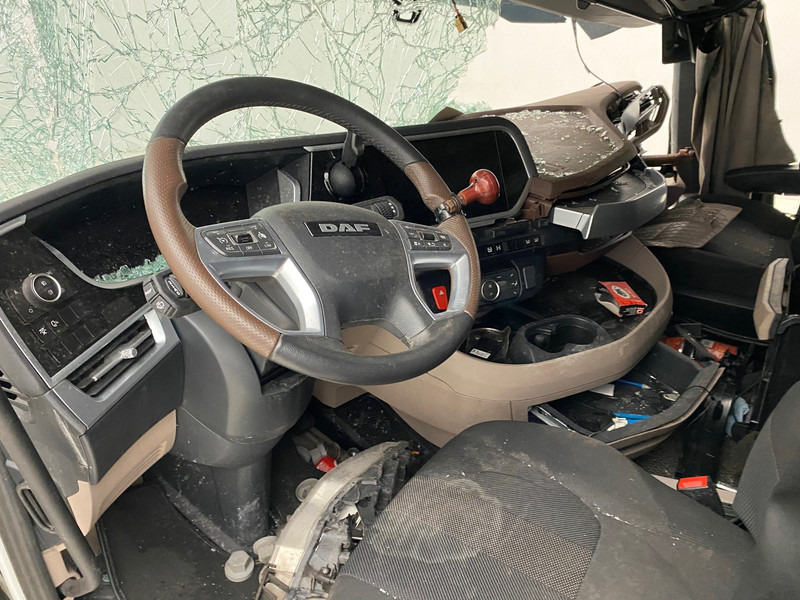 Nyergesvontató DAF XG+ 480: 11 kép.