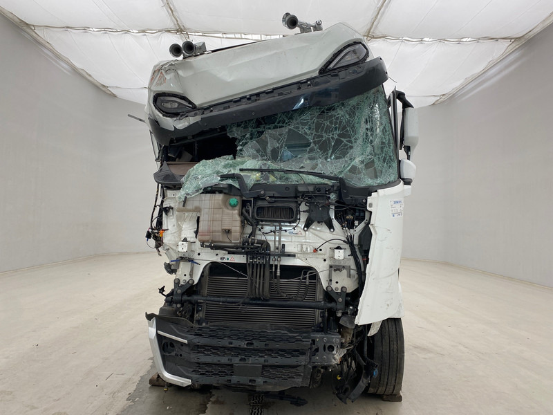 DAF XG+ 480 - Nyergesvontató: 2 kép. DAF XG+ 480 - Nyergesvontató: 2 kép.