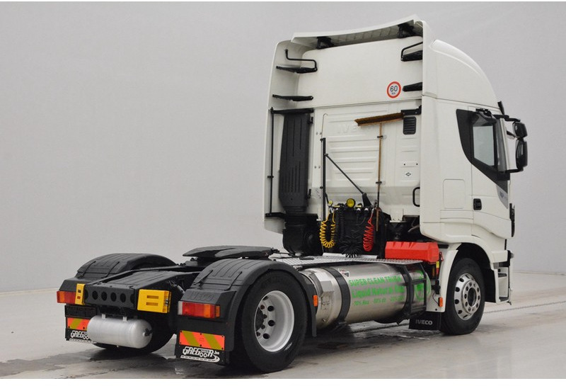 Iveco Stralis AS440S40 LNG Natural Power - Nyergesvontató: 5 kép. Iveco Stralis AS440S40 LNG Natural Power - Nyergesvontató: 5 kép.