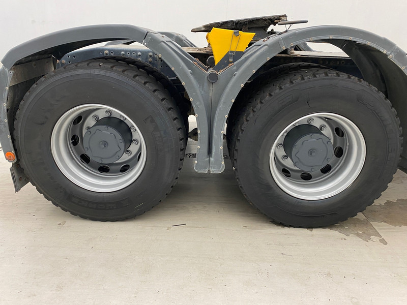 Iveco Trakker 450 - Nyergesvontató: 4 kép. Iveco Trakker 450 - Nyergesvontató: 4 kép.