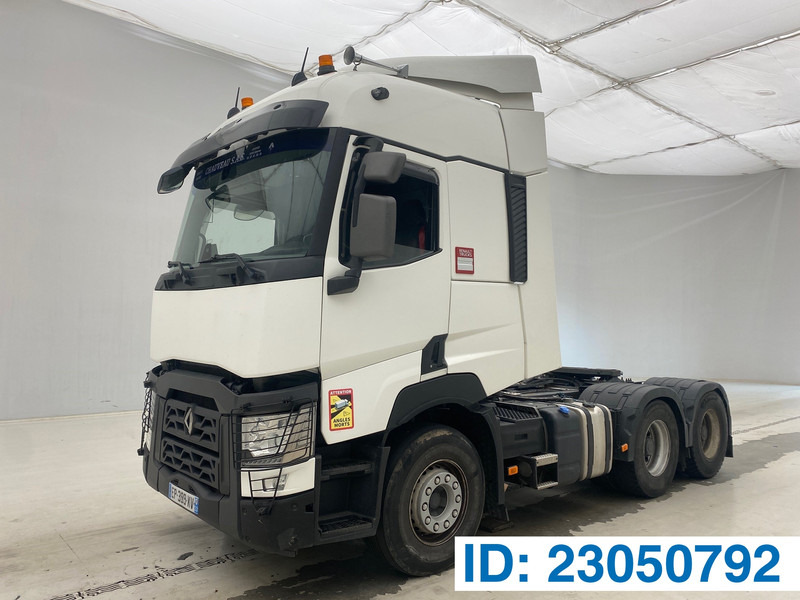 Renault C 520 - 6x4 - Nyergesvontató: 1 kép. Renault C 520 - 6x4 - Nyergesvontató: 1 kép.