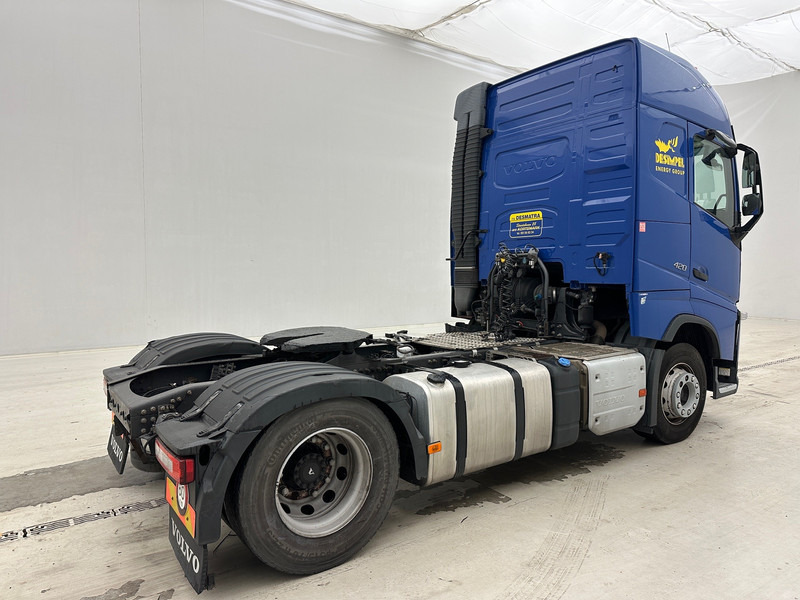 Volvo FH 420 Globetrotter - ADR - Nyergesvontató: 5 kép. Volvo FH 420 Globetrotter - ADR - Nyergesvontató: 5 kép.