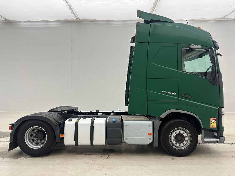 Volvo FH 460 Globetrotter - Nyergesvontató: 3 kép. Volvo FH 460 Globetrotter - Nyergesvontató: 3 kép.