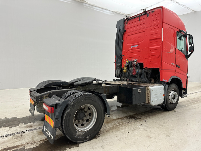 Volvo FH 460 Globetrotter - Nyergesvontató: 4 kép. Volvo FH 460 Globetrotter - Nyergesvontató: 4 kép.