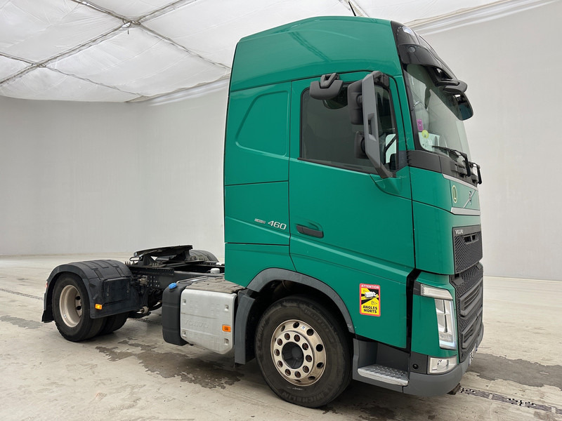 Volvo FH 460 Globetrotter - Nyergesvontató: 3 kép. Volvo FH 460 Globetrotter - Nyergesvontató: 3 kép.