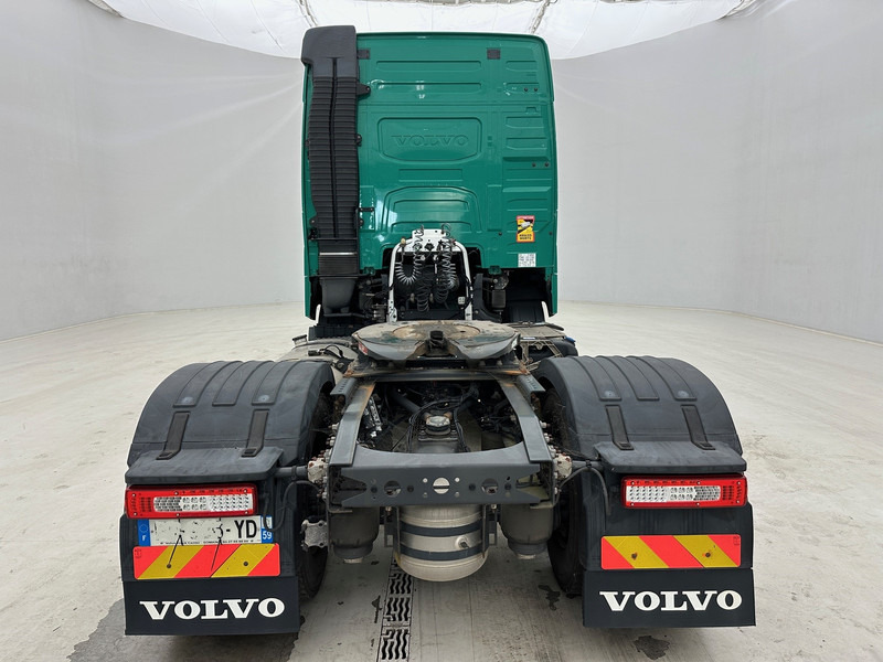 Volvo FH 460 Globetrotter - Nyergesvontató: 5 kép. Volvo FH 460 Globetrotter - Nyergesvontató: 5 kép.