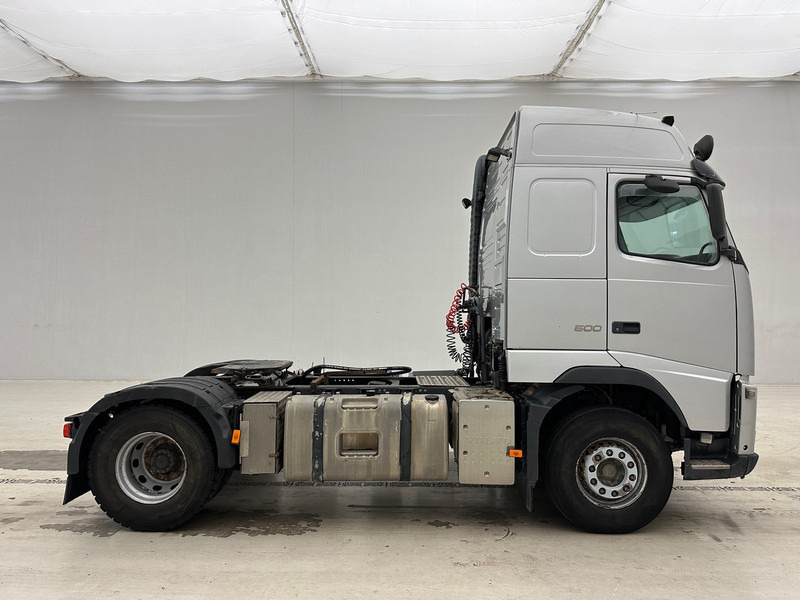 Volvo FH 500 Globetrotter - Nyergesvontató: 4 kép. Volvo FH 500 Globetrotter - Nyergesvontató: 4 kép.