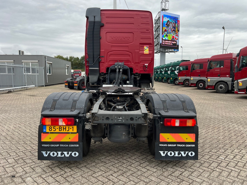 Volvo FH13.420 Globetrotter - ADR - Nyergesvontató: 5 kép. Volvo FH13.420 Globetrotter - ADR - Nyergesvontató: 5 kép.