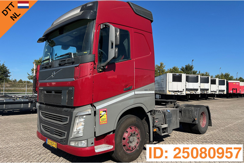 Volvo FH13.420 Globetrotter - ADR - Nyergesvontató: 1 kép. Volvo FH13.420 Globetrotter - ADR - Nyergesvontató: 1 kép.
