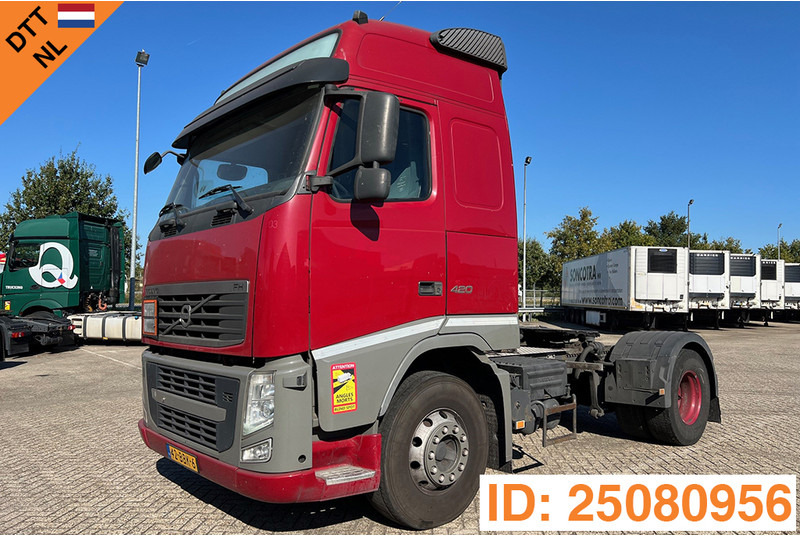 Volvo FH13.420 Globetrotter - ADR - Nyergesvontató: 1 kép. Volvo FH13.420 Globetrotter - ADR - Nyergesvontató: 1 kép.