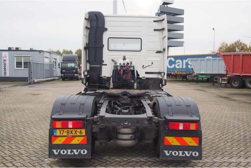 Volvo FM 410 Globetrotter - Nyergesvontató: 5 kép. Volvo FM 410 Globetrotter - Nyergesvontató: 5 kép.