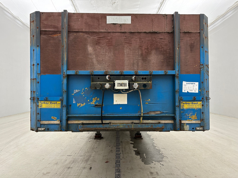 Pacton Plateau - Platós félpótkocsi: 2 kép. Pacton Plateau - Platós félpótkocsi: 2 kép.