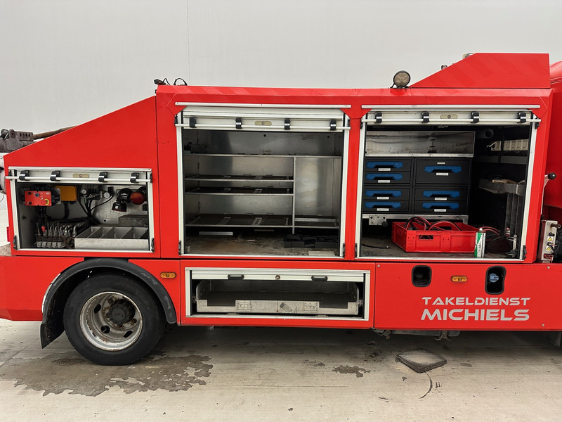 Renault D7.5 - Autószállító teherautó: 4 kép. Renault D7.5 - Autószállító teherautó: 4 kép.