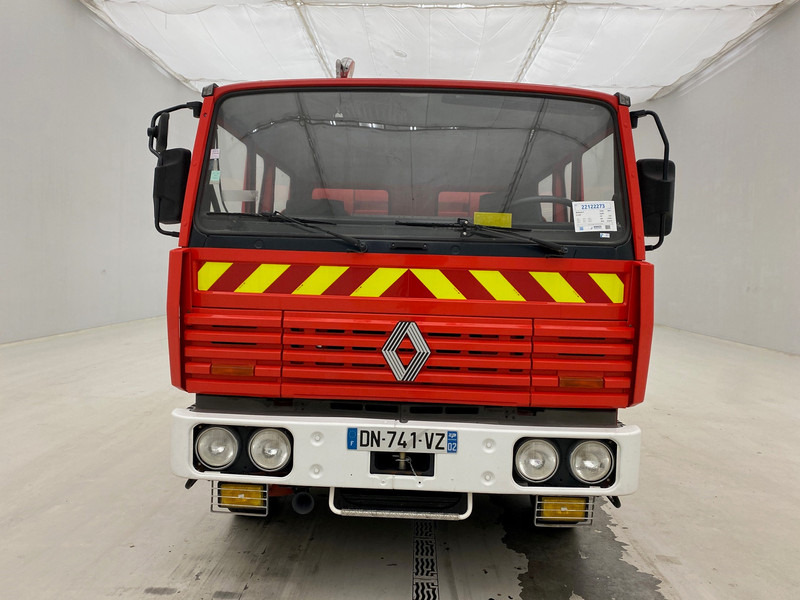 Renault G230 - Tűzoltóautó: 2 kép. Renault G230 - Tűzoltóautó: 2 kép.