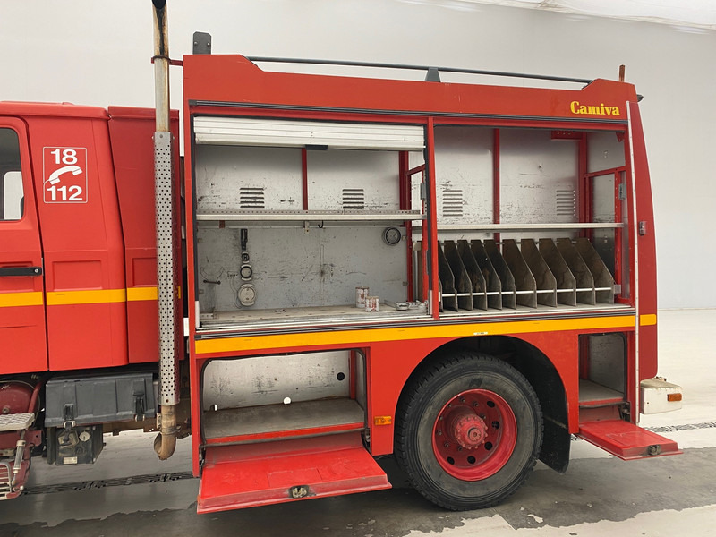 Tűzoltóautó Renault M 210: 14 kép.