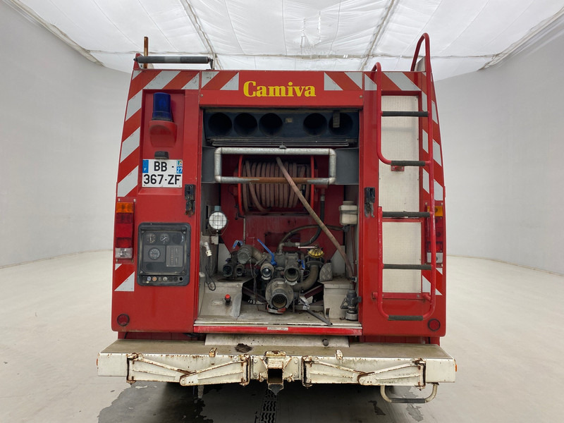 Tűzoltóautó Renault M 210: 9 kép.