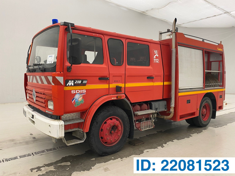 Renault M 210 - Tűzoltóautó: 1 kép. Renault M 210 - Tűzoltóautó: 1 kép.