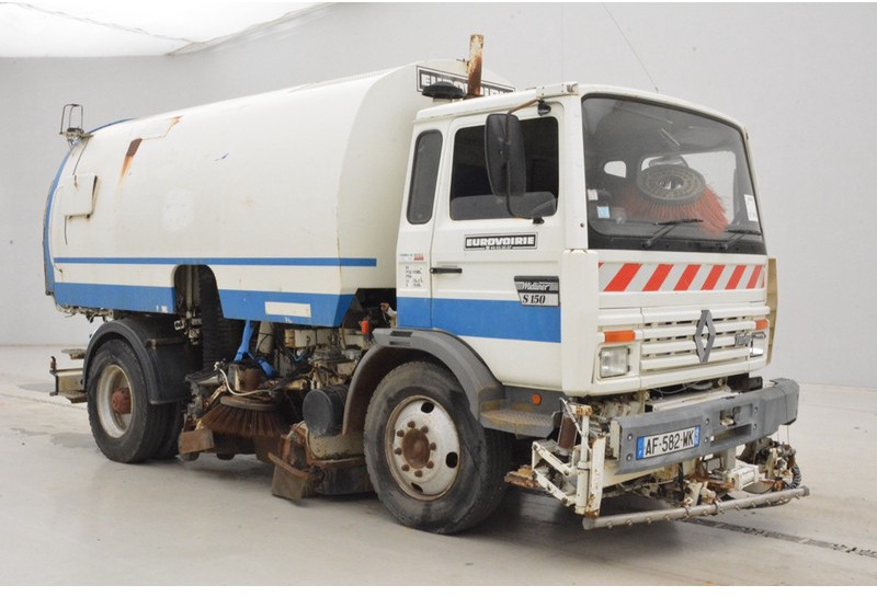 Renault Midliner S150 - RHD - Utcaseprő gép: 3 kép. Renault Midliner S150 - RHD - Utcaseprő gép: 3 kép.